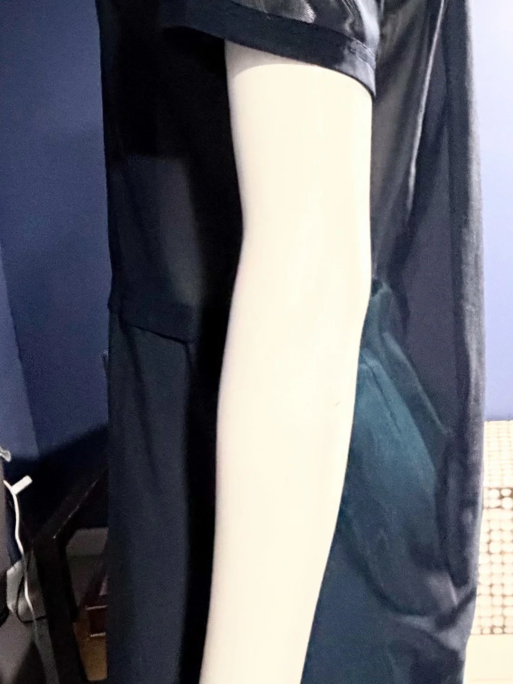 Lululemon Sheer Panel Deep Navy Cuffed Short Sleeve Tunic